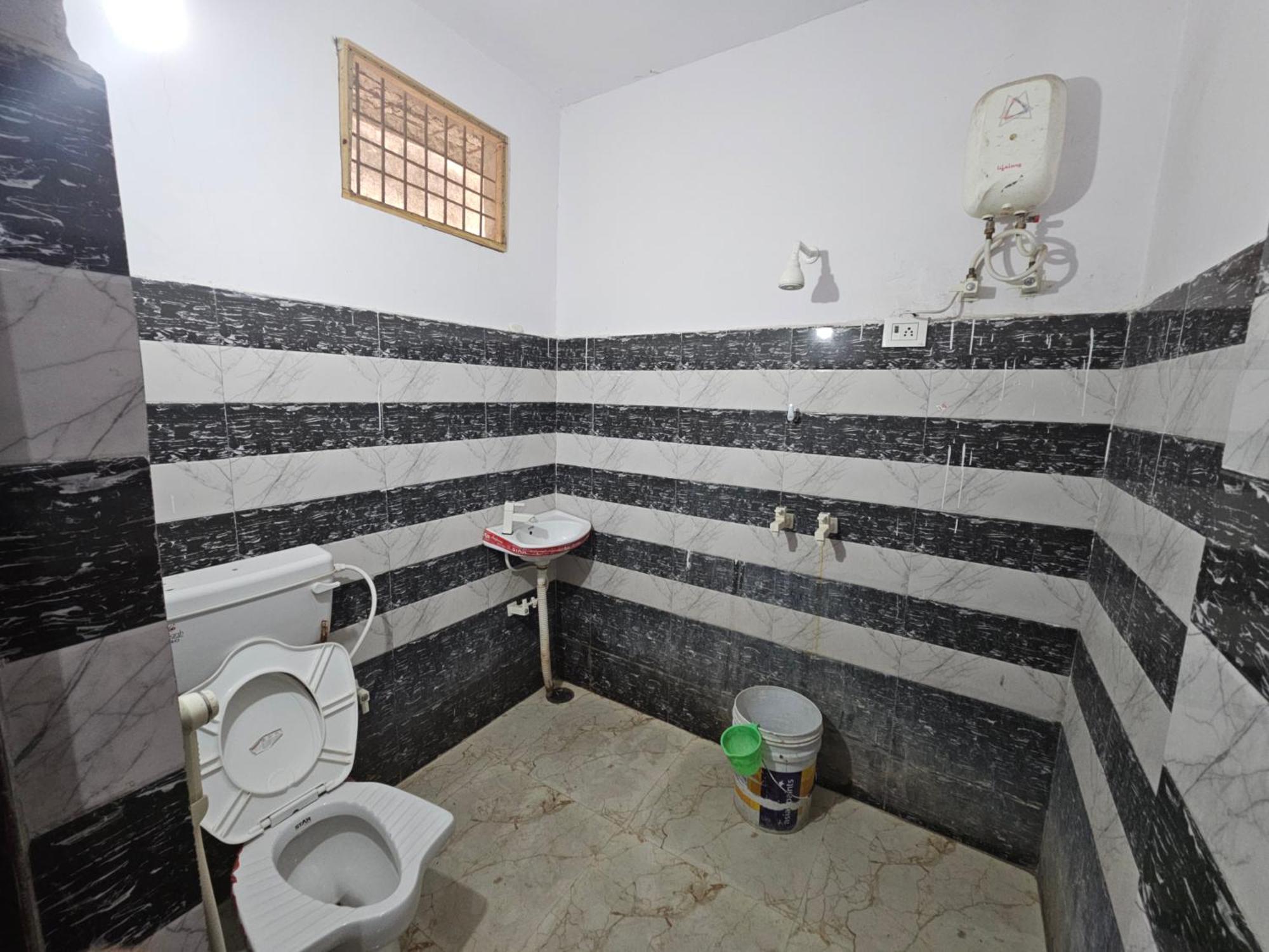 מטורה Subhadra Guest House חדר תמונה